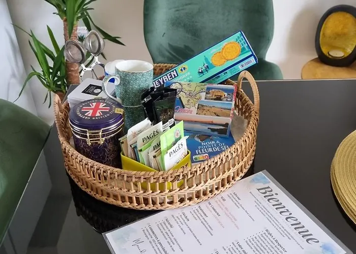 Holiday home Maison 3 Chambres, Jardin Clos A 900m De L'ocean Saint-Nazaire (Loire-Atlantique)